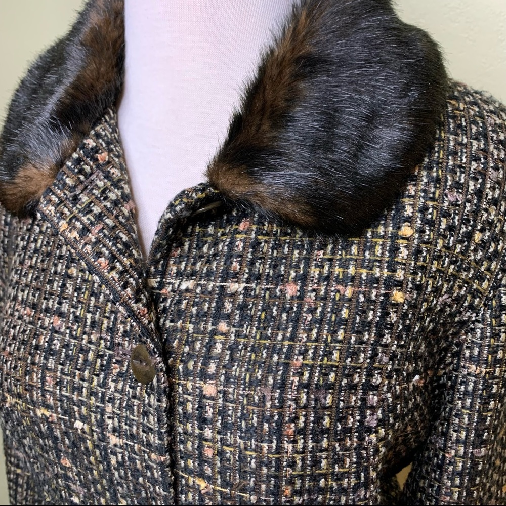 Cynthia Max brown tweed & faux fur collar button-front long sleeve blazer lined